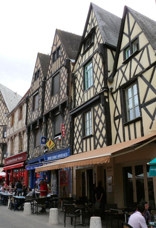 L' An 4 de la Liberté- Appartement de charme centre-ville au calme Bourges Exterior foto